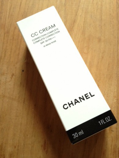 ChanelCCcream_package